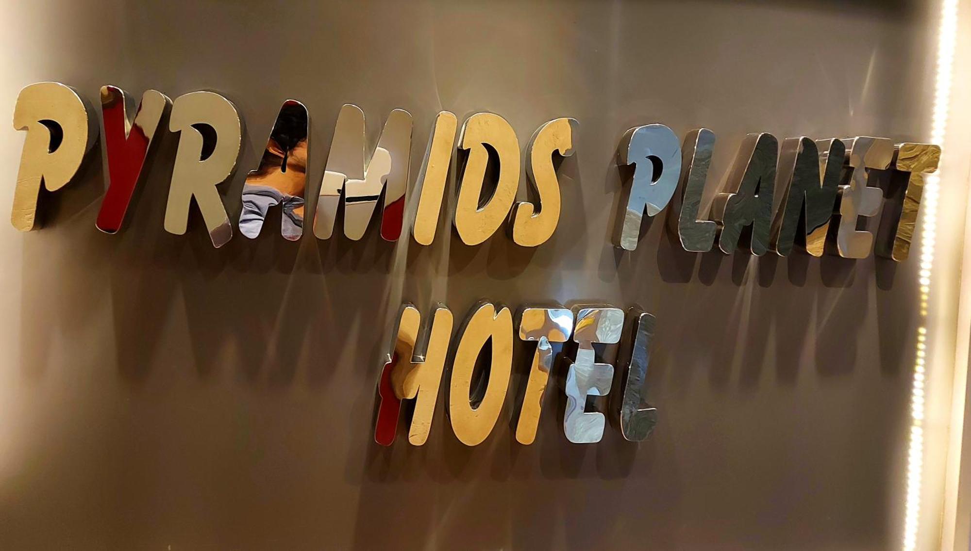 Pyramids Planet Hotel Ghatati Rom bilde
